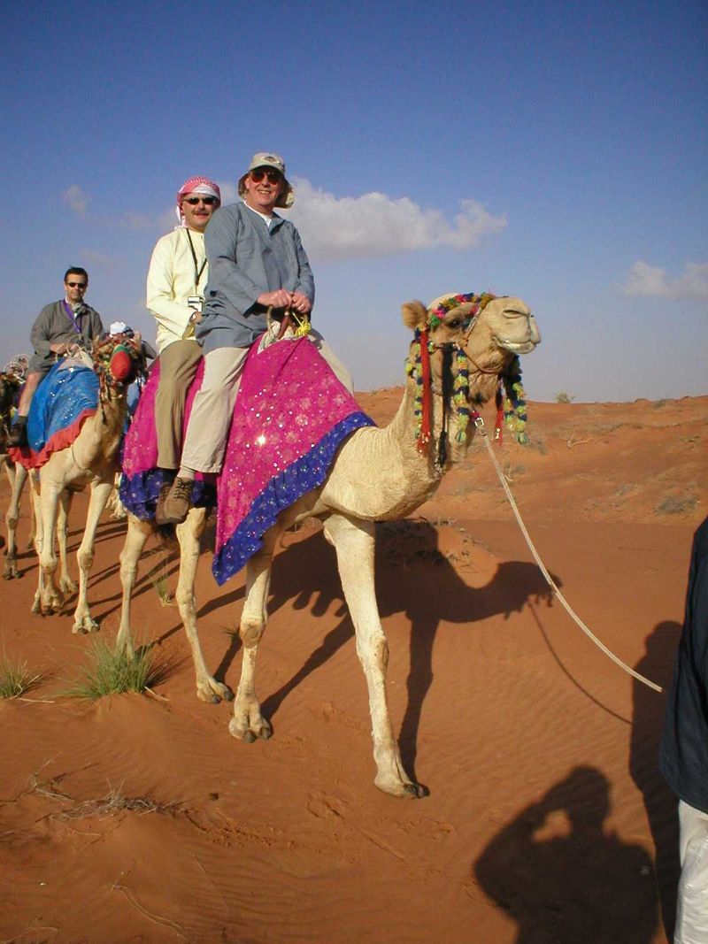 Camelridinginthedesert